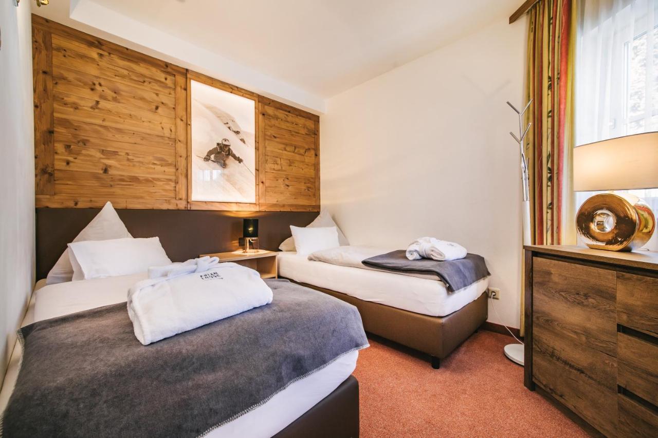 Arlen Inkl Premium Karte Im Sommer Hotel