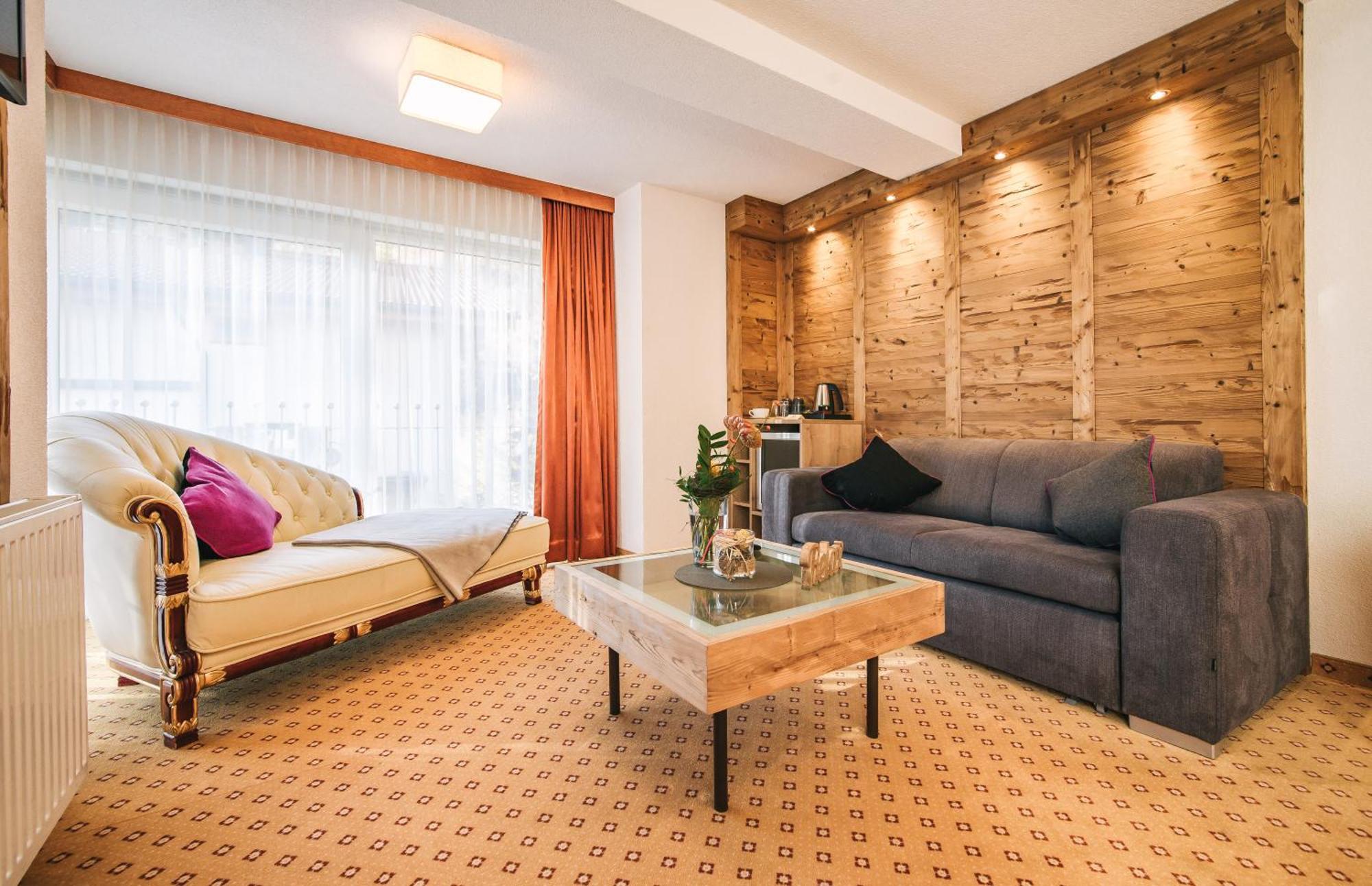 Arlen Inkl Premium Karte Im Sommer Hotel Sankt Anton am Arlberg